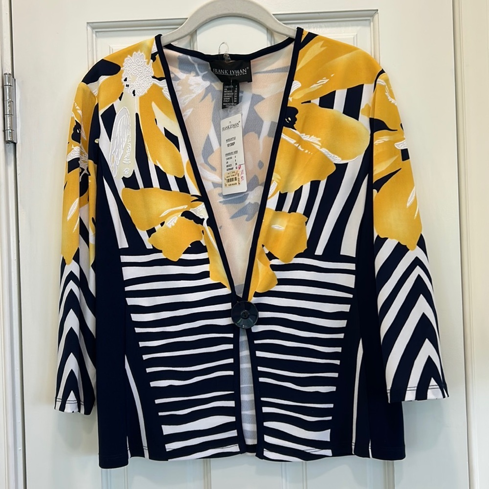 Frank Lyman Design Lightweight Jacket with Button Closure sz. 4 NWT